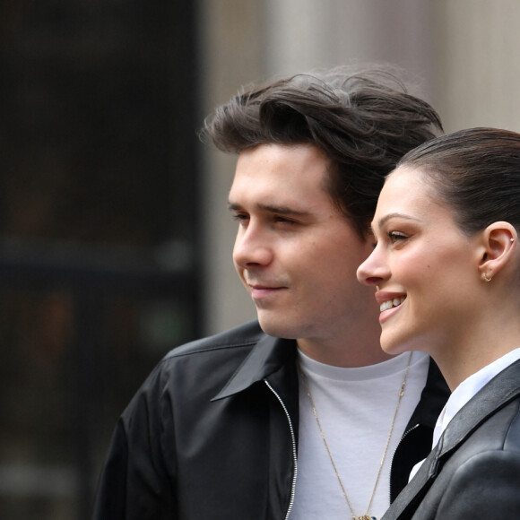 Brooklyn Beckham et sa femme Nicola Peltz au défilé de mode Miu Miu prêt-à-porter automne-hiver 2023/2024 lors de la Fashion Week de Paris (PFW) le 7 mars 2023. © Veeren / Christophe Clovis / Bestimage 