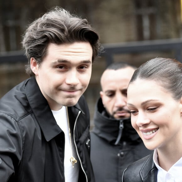 Brooklyn Beckham et sa femme Nicola Peltz au défilé de mode Miu Miu prêt-à-porter automne-hiver 2023/2024 lors de la Fashion Week de Paris (PFW) le 7 mars 2023. © Veeren / Christophe Clovis / Bestimage 