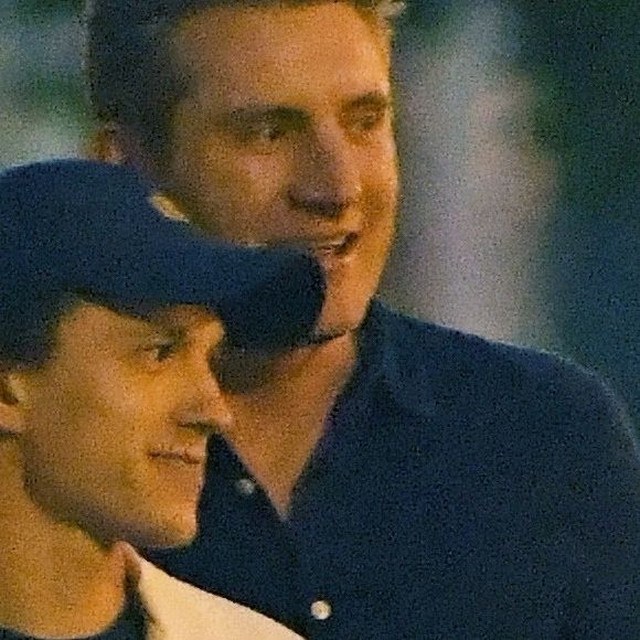 Tom Holland va dîner avec des amis au restaurant "Il Buco" à New York, le 7 juin 2023. L'acteur britannique de 27 ans aurait décidé de prendre une année sabbatique loin de plateaux de tournage. 