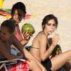Les filles de Madonna, Lourdes et Mercy, s'amusent à la plage, au Brésil, février 2010 !