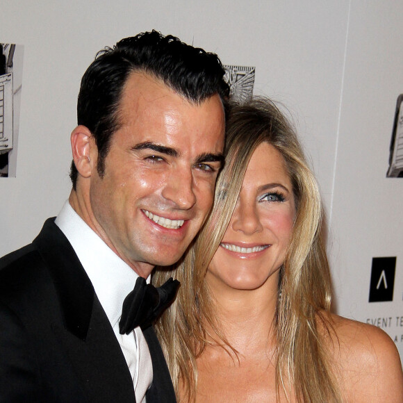 Brad Pitt, Justin Theroux... aujourd'hui, l'actrice serait prête à rencontrer le bon. 
Jennifer Aniston, Justin Theroux - Le 26e gala "American Cinematheque Award" à Beverly Hills, le 15 novembre 2012.