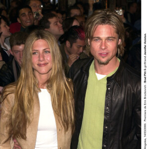 Jennifer Aniston a enchaîné les idylles dans sa vie.
Jennifer Aniston et Brad Pitt à la première du film "Erin Brockovich" à Los Angeles en 2000.