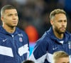 Kylian Mbappé et Neymar JR lors du match retour de Ligue Des Champions 2022 (LDC) entre le PSG et Benfica (1-1) au Parc des Princes à Paris le 11 octobre 2022. © Cyril Moreau/Bestimage