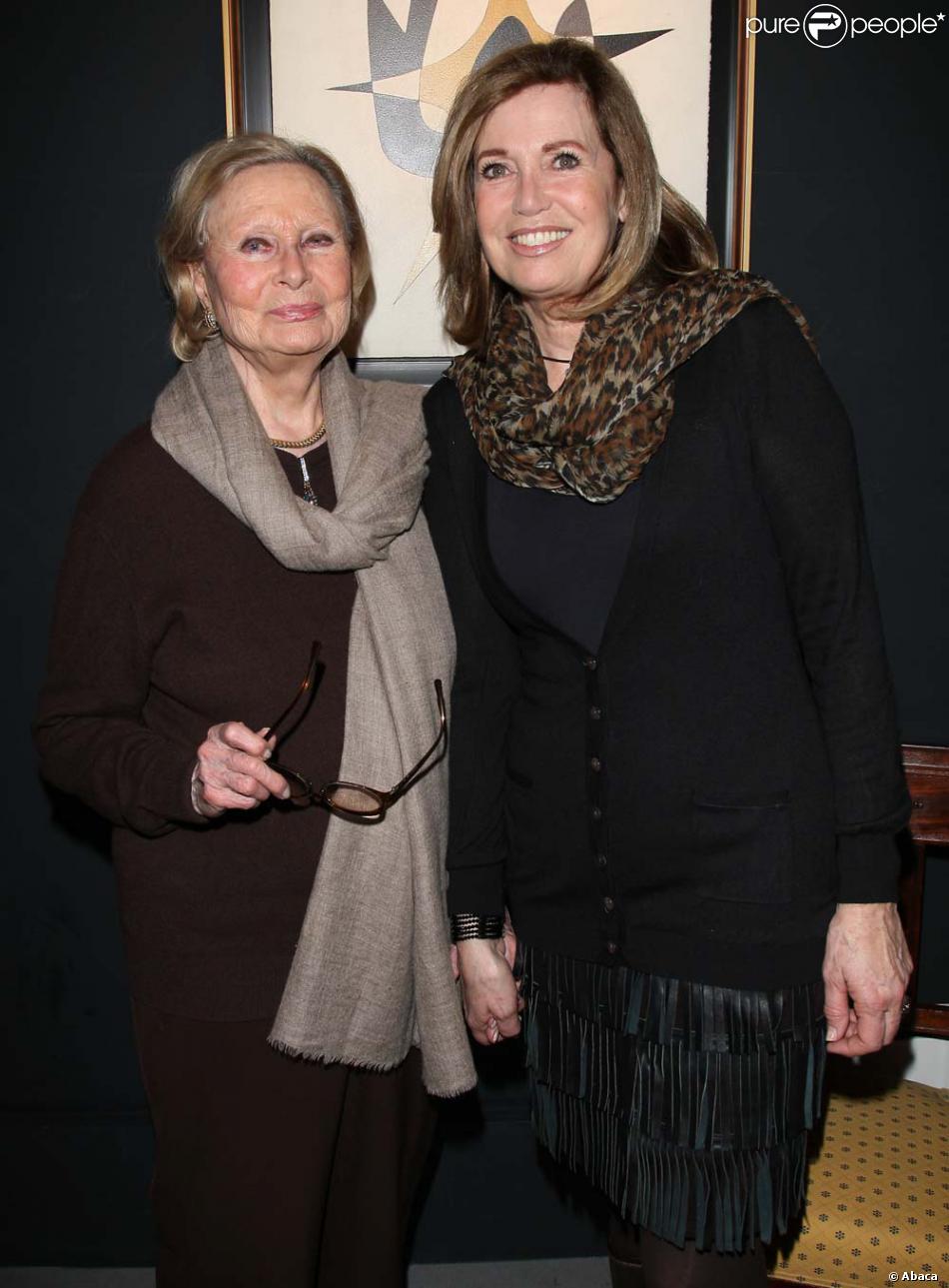 Michèle et Catherine Alric, le 1er mars 2010 ! Purepeople Michèle et Catherine Alric, le 1er mars 2010 ! Purepeople