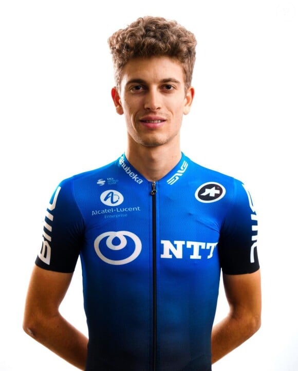 Il a été victime d'une mauvaise chute hier lors du Tour de Suisse.
Gino Mäder, Instagram.