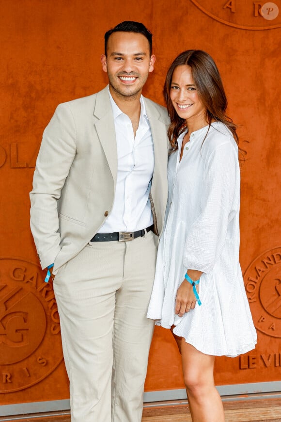 Mohamed Bouhafsi et sa compagne Angélique au village lors des Internationaux de France de tennis de Roland Garros 2023, à Paris, France, le 9 juin 2023. © Jacovides-Moreau/Bestimage