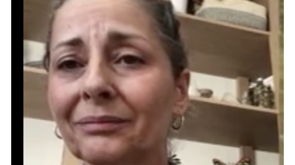 Karine Esquivillon : Sa soeur révèle l'autre drame qu'elle a subi, "couteau sous la gorge"