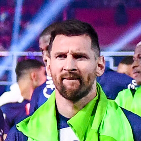 Le joueur aurait notamment menacé de porter plainte contre Romario
Lionel Leo Messi lors de la cérémonie de remise du trophée de champion de France au Paris Saint-Saint-Germain (PSG) après le match de football Ligue 1 Uber Eats opposant le Paris Saint-Germain (PSG) au Clermont Foot 63 au Parc des Princes à Paris, France, le 3 juin 2023. Clermont a gagné 3-2. © Philippe Lecoeur/Pool/Bestimage