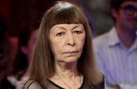 Brigitte Fontaine dans son appartement sur l'île Saint-Louis à Paris : entre "bordel" et trésors de la fantasque artiste