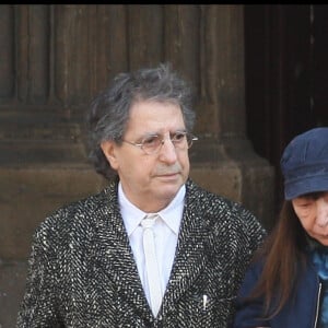 Areski Belkacem et Brigitte Fontaine aux obsèques d'Alain Bashung en 2009