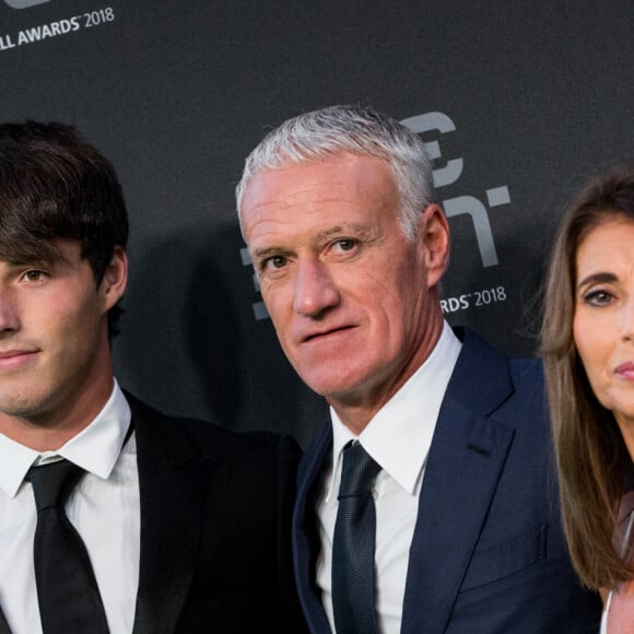 Didier Deschamps, sa femme Claude et leur fils Dylan - Les célébrités arrivent à la cérémonie des Trophées Fifa 2018 au Royal Festival Hall à Londres, Royaume Uni, le 25 septembre 2018. © Cyril Moreau/Bestimage