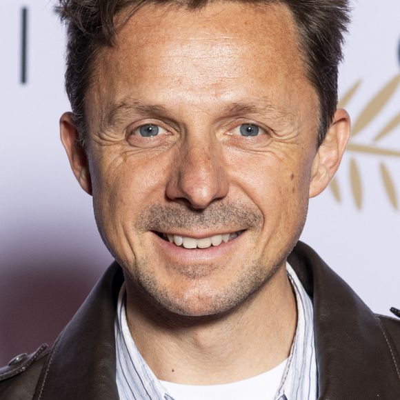 Avec Avicii, qui s'est finalement donné la mort à l'âge de 28 ans, ils étaient devenus potes.
Martin Solveig au photocall de la soirée "Action Enfance fait son cinéma" au Grand Rex à Paris le 13 juin 2022 Depuis plus de 60 ans, la Fondation Action Enfance a pour mission d'accueillir, de protéger et d'éduquer des frères et soeurs en danger, de la petite enfance à la vie adulte, séparés de leurs parents sur décision du Juge des enfants. © Pierre Perusseau / Bestimage