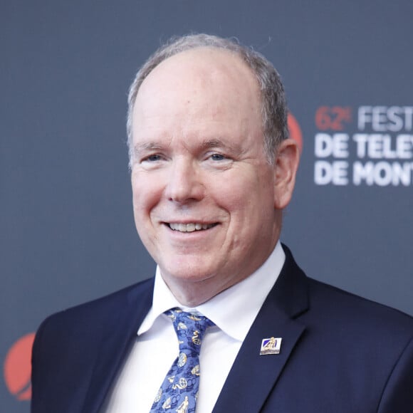 Le prince Albert a visité une exposition au Jardin Animalier de Monaco.
Le prince Albert II de Monaco sur le tapis rouge du photocall de la cérémonie d'ouverture du 62ème Festival de Télévision de Monte-Carlo, à Monaco. © Denis Guignebourg/BestImage 