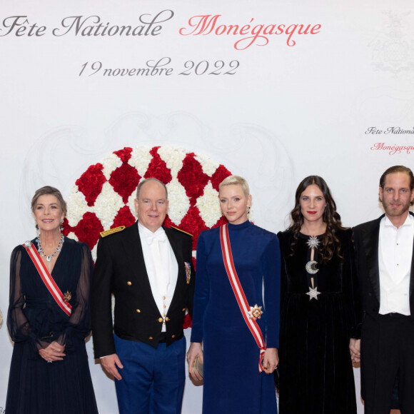 Gareth Wittstock, Beatrice Borromeo, La princesse Caroline de Hanovre, Le prince Albert II de Monaco, La princesse Charlène de Monaco, Tatiana Santo Domingo, Andrea Casiraghi, Charlotte Casiraghi et Dimitri Rassam - Arrivées à la soirée de gala de la Fête Nationale Monégasque au Grimaldi Forum le 19 novembre 2022. © Olivier Huitel / Pool Monaco / Bestimage 