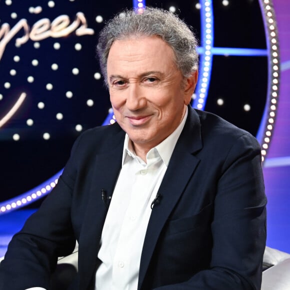 C'est désormais confirmé.
Exclusif - Michel Drucker lors de l'enregistrement de l'émission "Il était une fois "Champs-Elysées" au studio Gabriel, diffusée sur France 3. Paris. © Guillaume Gaffiot / Bestimage