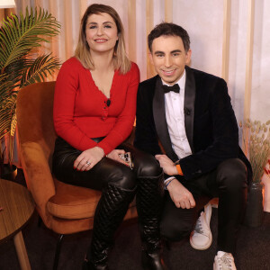 Jordan de Luxe et Amandine Pellissard lors de l'enregistrement de l'émission "Chez Jordan" à Paris le 28 janvier 2022. © Cédric Perrin / Bestimage 