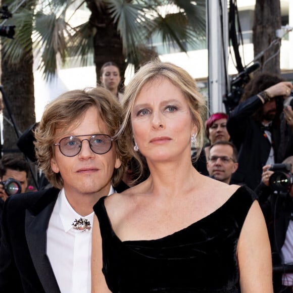 Alex Lutz, Karin Viard - Montée des marches du film " The Old Oak " lors du 76ème Festival International du Film de Cannes, au Palais des Festivals à Cannes. Le 26 mai 2023 © Jacovides-Moreau / Bestimage 