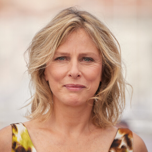 Karin Viard au photocall du film "Une nuit" (Un certain regard) lors du 76ème Festival International du Film de Cannes, le 26 mai 2023. © Jacovides / Moreau / Bestimage 