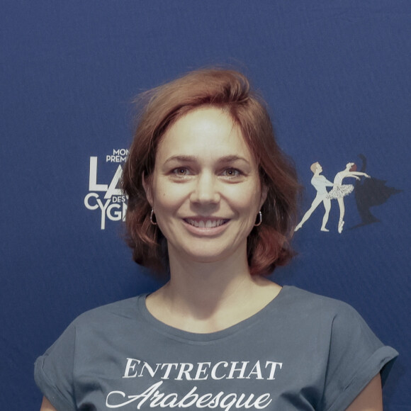 Exclusif - Nathalie Péchalat et sa fille Jeanne - Première du spectacle Mon Premier Lac des Cygnes au Théatre Mogador à Paris le 19 novembre 2022. © Jack Tribeca / Bestimage