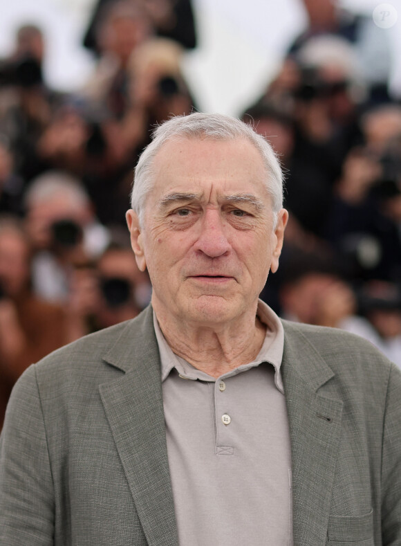 Robert De Niro au photocall du film "Killers Of The Flower Moon" lors du 76ème Festival International du Film de Cannes, au Palais des Festivals à Cannes, France, le 21 mai 2023. © Jacovides-Moreau/Bestimage 