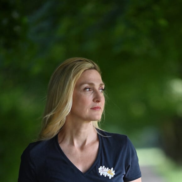 Et notamment depuis leur mariage l'an dernier. 
Rendez-vous avec Julie Gayet en marge du festival Soeurs Jumelles, Rencontre de la musique et de l'image à Rochefort le 28 juin 2023. © Franck Castel / Bestimage 