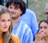 Elles ont rencontré un groupe de jeunes. 
La princesse Leonor et l'infante Sofia d'Espagne assistent à une rencontre-atelier avec des jeunes de la fondation 'elBullifoundation' à Rosas, Espagne, le 4 juillet 2023. 