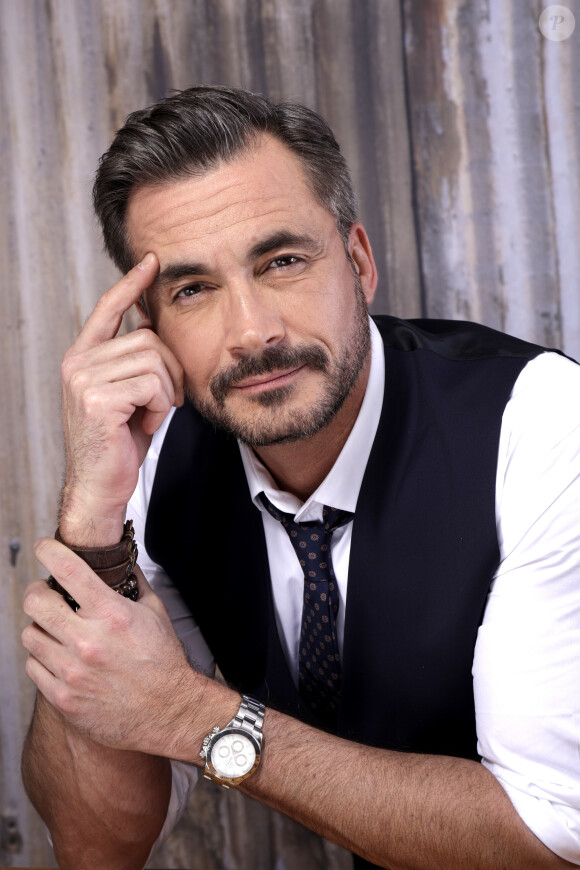 Olivier Minne, animateur de Pandore sur M6
