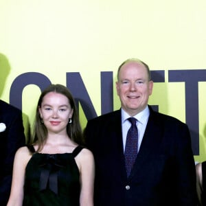 En tout cas, Alexandra de Hanovre pourrait désormais devenir une accompagnatrice régulière du prince Albert, comme le fait sa cousine Camille Gottlieb. 
Exclusif -  Le prince Albert II de Monaco, en compagnie de sa nièce la princesse Alexandra de Hanovre et son fiancé Ben Strautmann a visité la nouvelle exposition de l'été du Grimaldi Forum à Monaco, "Monet en pleine lumière", le 6 juillet 2023 © Claudia Albuquerque/Bestimage 