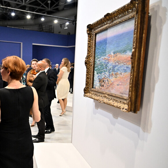 Exclusif - Le prince Albert II de Monaco, en compagnie de sa nièce la princesse Alexandra de Hanovre et son fiancé Ben Strautmann a visité la nouvelle exposition de l'été du Grimaldi Forum à Monaco, "Monet en pleine lumière", le 6 juillet 2023 © Bruno Bebert/Bestimage 