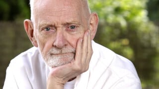 William Sheller kidnappé par une "mère maquerelle" : la sombre enfance du chanteur