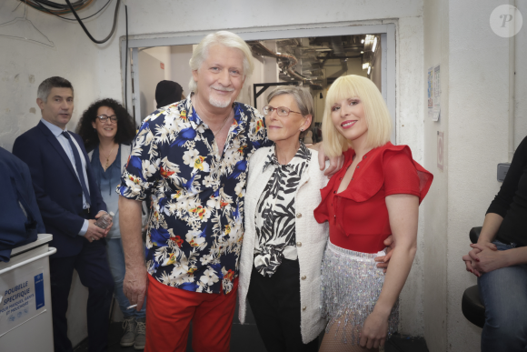 Exclusif - Patrick Sébastien, Martine Pailler (Première femme de P.Sébastien et mère de son fils décédé), Marie-Andrea Boutot (petite fille de Patrick Sébastien et de Martine Pailler) - Backstage - Enregistrement de l'émission "C'est génial, c'est que de l'amour", présentée par C.Hanouna et diffusée le 25 avril sur C8 © Jack Tribeca / Bestimage