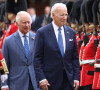 Charles III a reçu Joe Biden à Windsor.
Le roi Charles III d'Angleterre reçoit le président américain Joe Biden lors d'une cérémonie de bienvenue dans le quadrilatère du château de Windsor, dans le Berkshire, Royaume Uni, lors de la visite du président Biden au Royaume-Uni. 