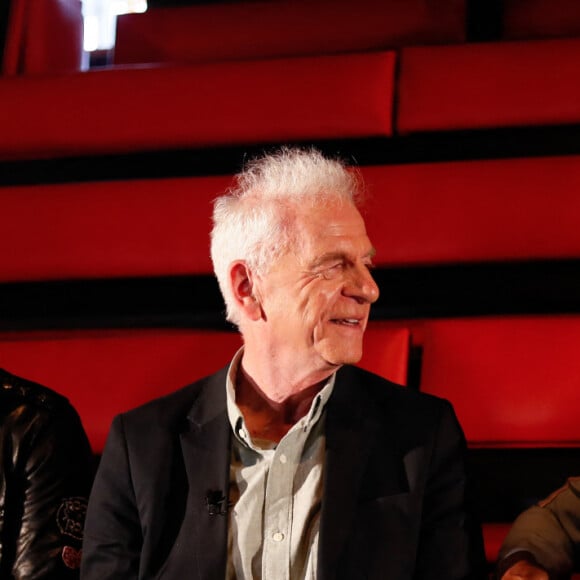 Exclusif - Viktor Huganet, Jacky Jakubowicz, Kareen Guiock-Thuram - Enregistrement de l'émission "Jacky aux platines" au théâtre Clavel à Paris, présentée par J.Jakubowicz, et diffusée le 15 juillet sur 20 minutes TV. Le 13 juin 2023. © Christophe Clovis / Bestimage