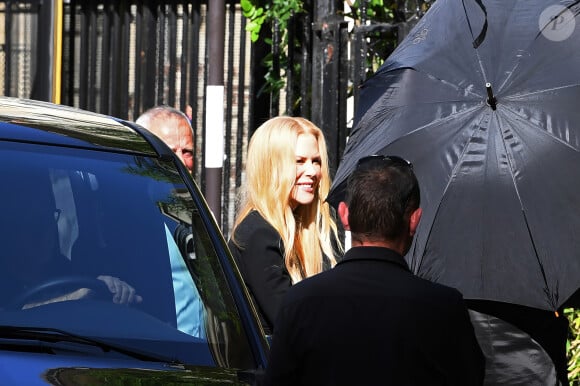Mais sont restés très amis.
Nicole Kidman - Les célébrités arrivent à la réception du mariage de Zoe Kravitz et Karl Glusman dans la maison de Lenny Kravitz à Paris, France. 