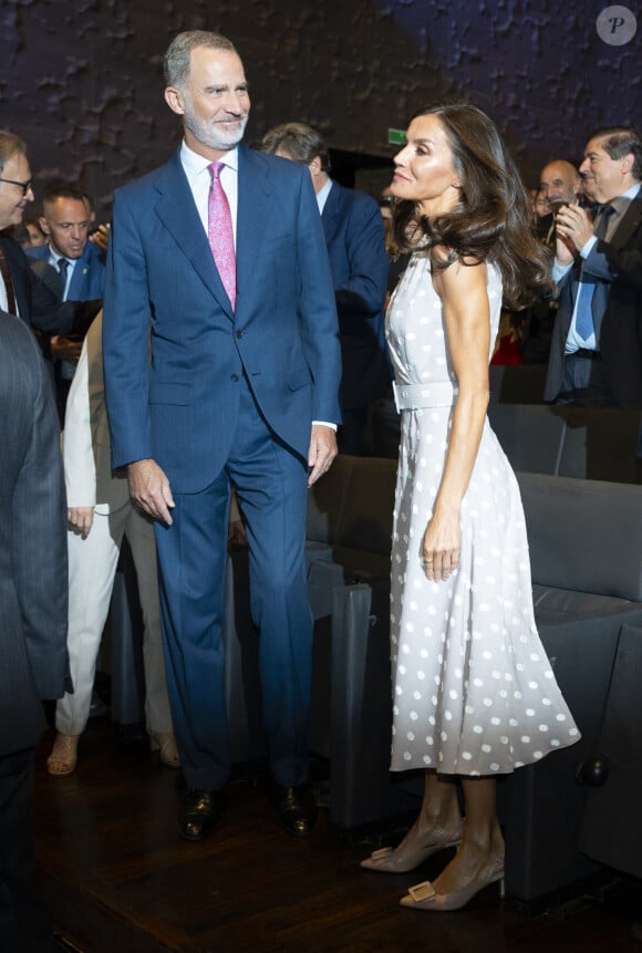 Elle était comme toujours accompagné de son mari Felipe VI.
Letizia et Felipe d'Espagne - Remise des décorations de La Caixa au Caixaforum, Madrid, Espagne, 12 juillet 2023.