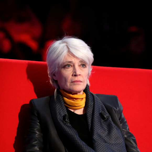 Pour la plus française des Anglaises, Françoise Hardy y est elle aussi allée de son hommage, dévastée par ce décès.
Enregistrement de l'émission "Le Divan" présentée par Marc-Olivier Fogiel avec Françoise Hardy en invitée, le 29 janvier 2016. Elle sera diffusée le 16 février 2016 sur France 3. © Dominique Jacovides / Bestimage