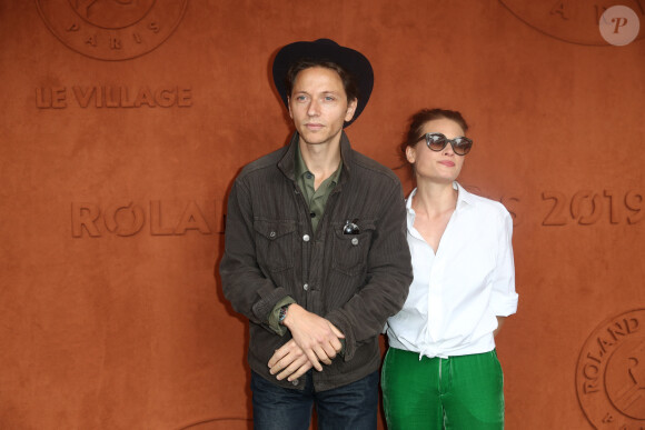 Raphaël et Mélanie Thierry au village des internationaux de France de tennis de Roland Garros 2019 à Paris le 7 juin 2019. © Cyril Moreau / Bestimage 