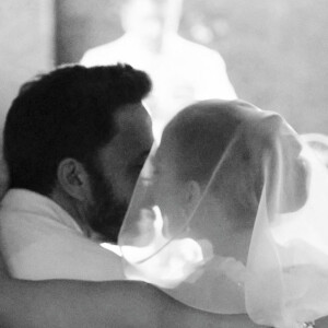 Jennifer Affleck (Lopez) partage des photos de son mariage avec B.Affleck sur les réseaux sociaux, le 1er septembre 2022.