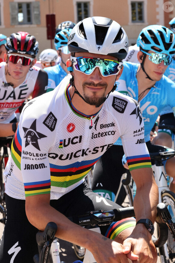 Julian Alaphilippe - Première étape du Tour cycliste de l'Ain, entre Châtillon-sur-Chalaronne et Val-Revermont, le 9 août 2022. © Laurent Sanson / Panoramic / Bestimage