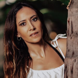 Aujourd'hui, elle admet auprès de "Gala" être une maman "louve et protectrice".
Exclusif - Prix Special - Fabienne Carat profite d'une journée de repos dans le tournage de la série "Section de Recherches" sur l'île de la Réunion le 8 juin 2023. © Jules Legros / Bestimage