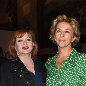 Catherine Jacob et Corinne Touzet - Opéra "Tosca Puccini" à l'hôtel national des Invalides dans le cadre de l'opération "Opéra en plein air" à Paris le 4 septembre 2019. © Coadic Guirec/Bestimage