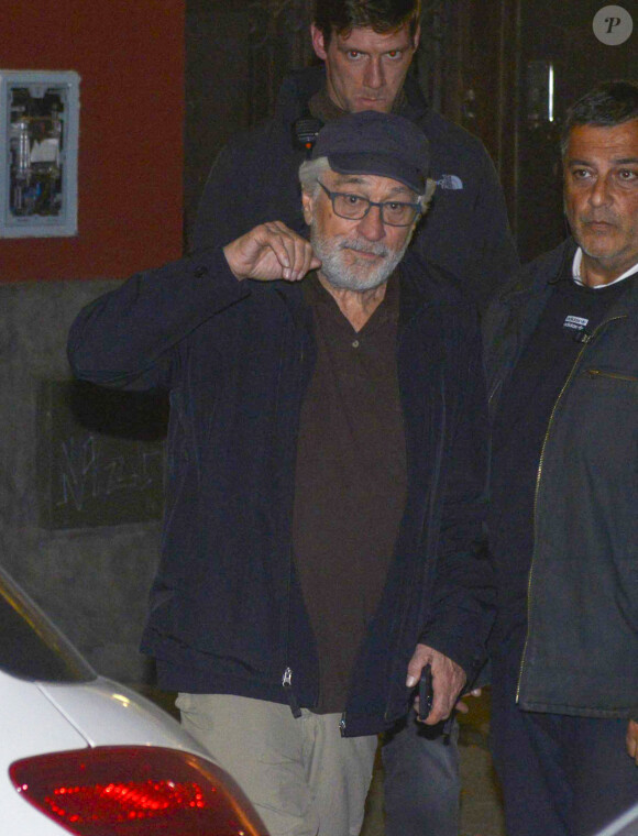 Exclusif - Alors que Robert De Niro est en tournage pour la série "Nada" à Buenos Aires en Argentine, sa compagne Tiffany Chen et sa fille Helen Grace visitent la ville le 6 mai 2022. 