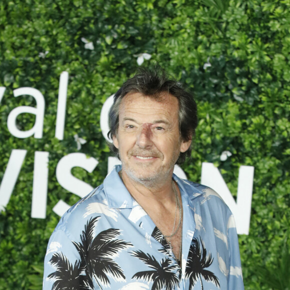 Jean-Luc Reichmann au photocall de la série "Leo Mattei, Brigade des mineurs" lors du 62ème Festival de Télévision de Monte-Carlo, à Monaco, le 19 juin 2023. © Denis Guignebourg/BestImage