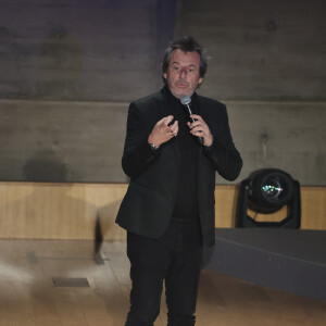 Jean Luc Reichmann - Cérémonie des trophées du Sport à la Maison de l'Unesco à Paris, le 12 décembre 2022. © Grégory Lenormand / Panoramic / Bestimage