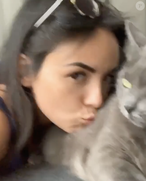 Cette fois, ce n'est pas elle qui a été touchée mais son fidèle compagnon, Mew
Agathe Auproux plongée dans le chagrin en raison de la tumeur diagnostiquée à son chat. Instagram