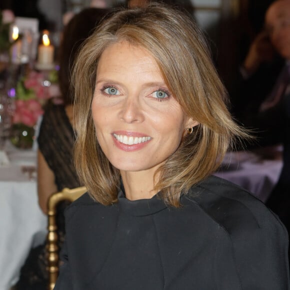 Là-bas, elle possède une maison secondaire.
Exclusif - Sylvie Tellier - Hotel Peninsula poursuit son engagement dans la lutte contre le cancer du sein à l'occasion de la campagne annuelle mondiale Octobre Rose avec la soirée de gala au profit de l'association "Europa Donna France". Paris, le 29 septembre 2022 © Christophe Clovis-Rachid Bellak / Bestimage