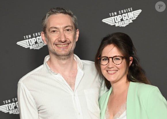 Vincent Desagnat et sa compagne Mathilde Vernon - Avant-première du film "Top Gun Maverick" à l'UGC Normandie à Paris le 19 mai 2022. © Coadic Guirec/Bestimage