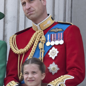 Le prince William de Galles et la princesse Charlotte de Galles sur le balcon du palais de Buckingham lors du défilé "Trooping the Colour" à Londres, le 17 juin 2023.