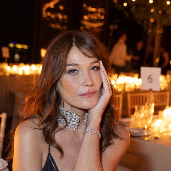 Carla Bruni-Sarkozy - Soirée "Kering Women in Motion Award" lors du 76ème Festival International du Film de Cannes. Le 21 mai 2023 © Olivier Borde / Bestimage 