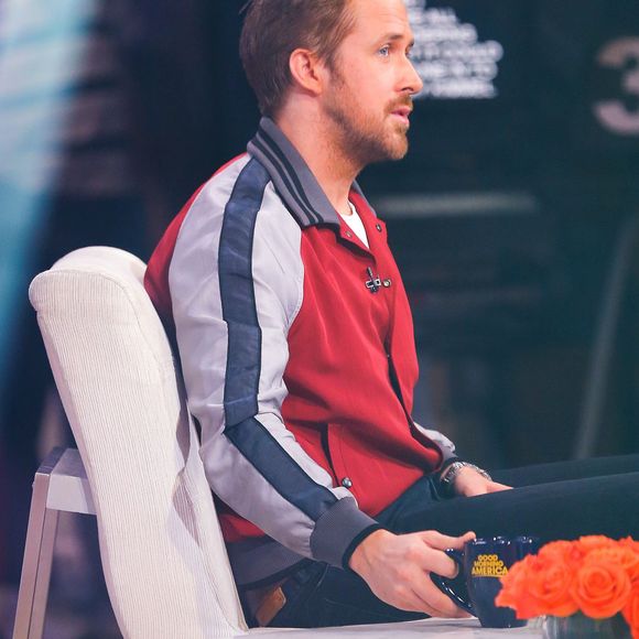 Ryan Gosling invité sur le plateau de 'Good Morning America' à New York. Ryan Gosling et Eva Mendes ont accueilli leur deuxième enfant, une petite fille prénommée Amada. Le 12 mai 2016 